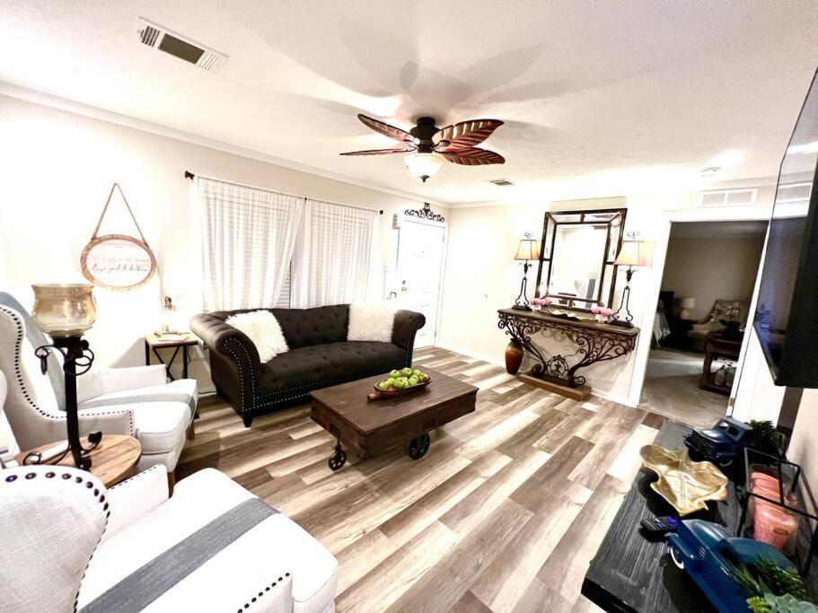 Pink Flamingo House Villa โคโค ภายนอก รูปภาพ