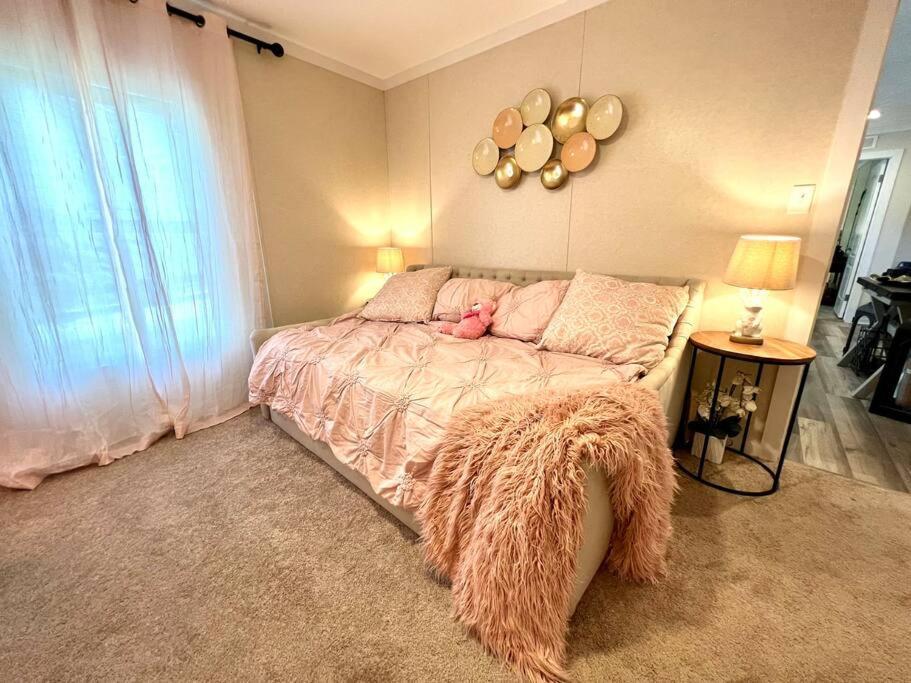 Pink Flamingo House Villa โคโค ภายนอก รูปภาพ